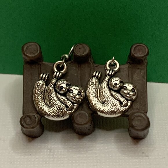 Sloth Earring, Mother's Day Earring, Sloth Jewelry, Gift Idea, Silly Earrings - Picture 3 of 7